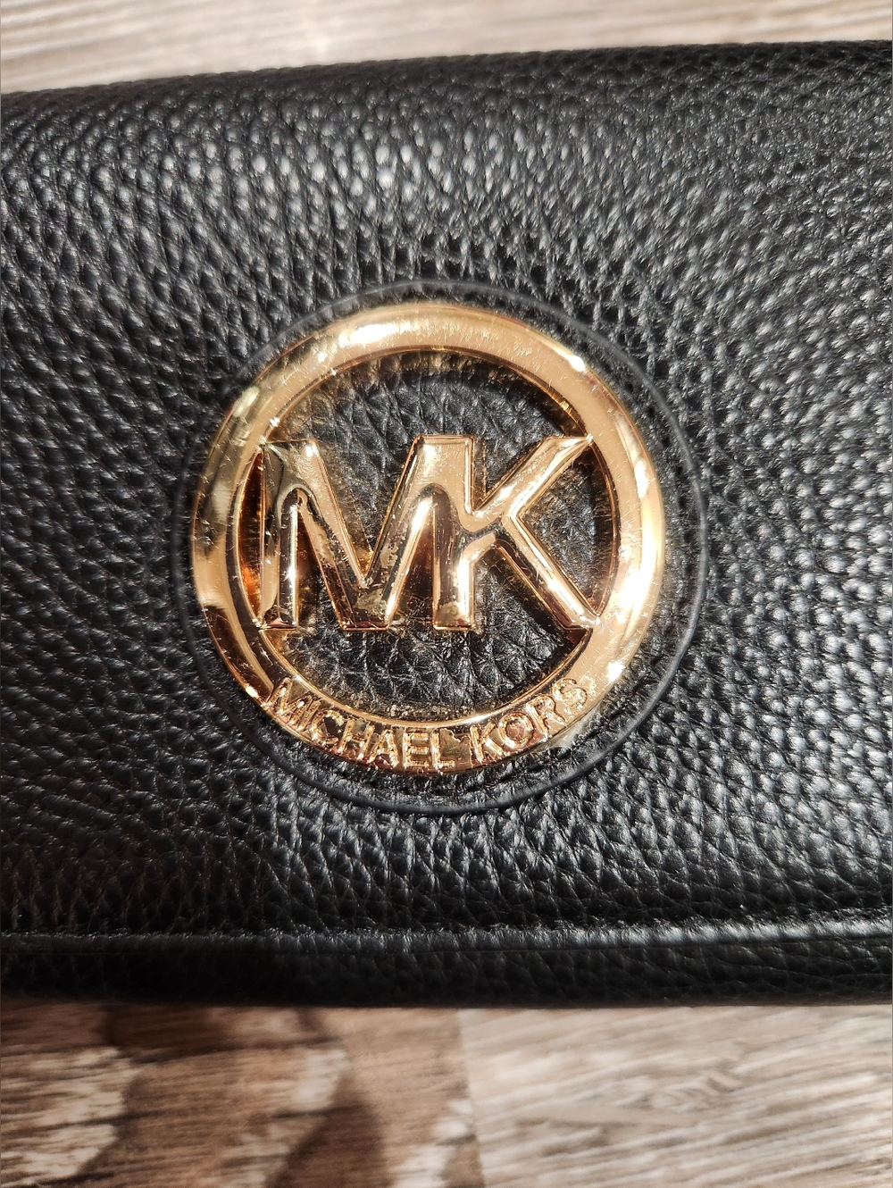 Michael Kors Black Pebbled Leather Wallet with Gold MK Emblem - Picture 2 of 9